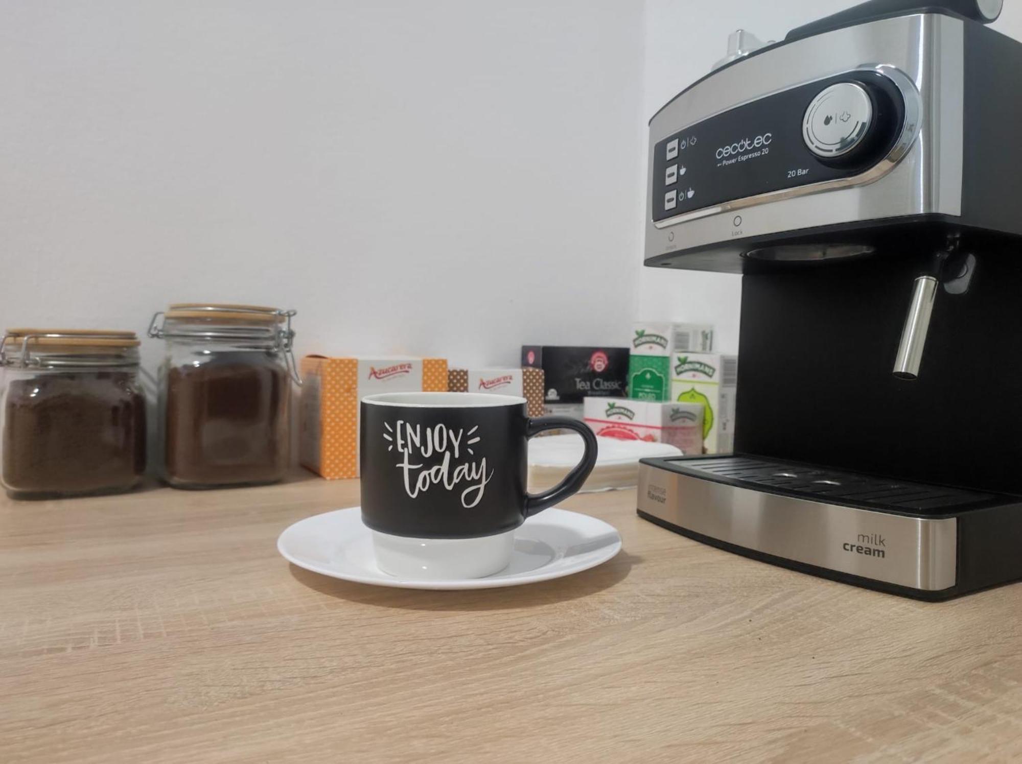 Hostal Airinos De Vigo Bagian luar foto